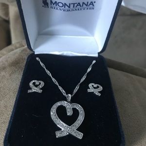 Montana Silversmiths Heart Necklace & Earring Set